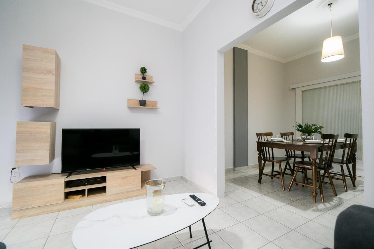Central Guests Apartment ヴォロス エクステリア 写真